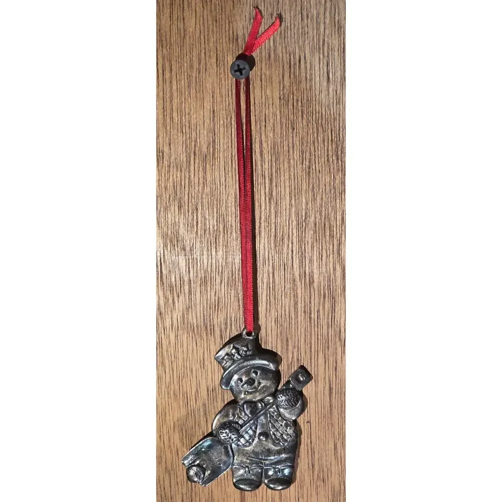 1999 Snowman with shovel Christmas Ornament Metal Holiday Decoration